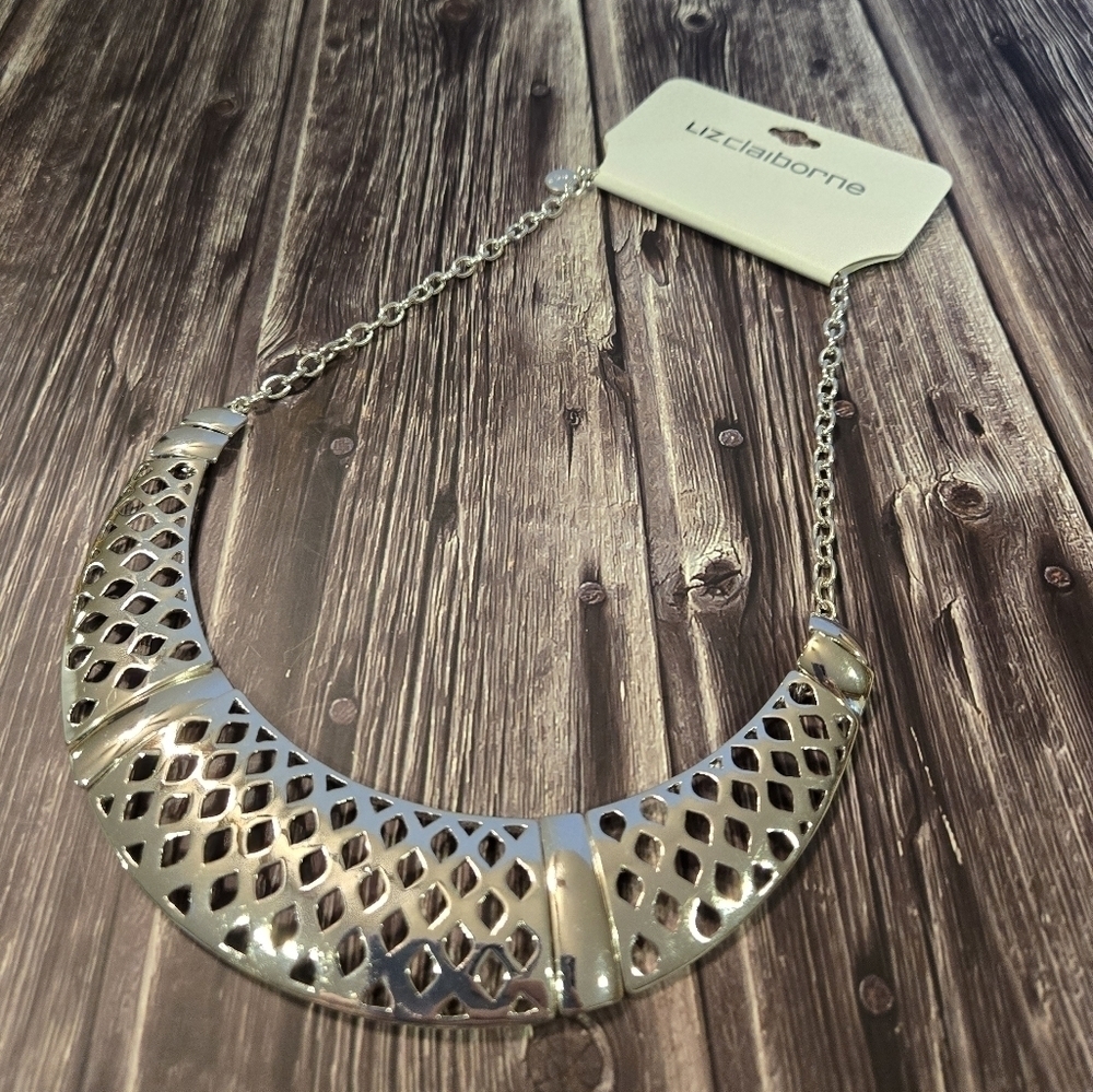 Liz Claiborne collar silver colored necklace